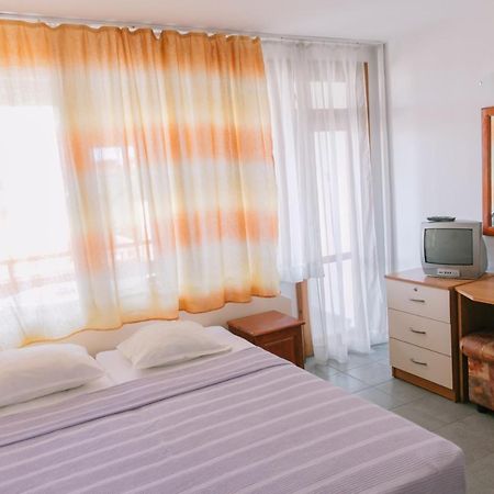 Hotel Hronos à Nessebar Extérieur photo