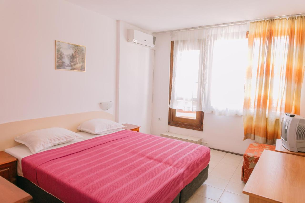 Hotel Hronos à Nessebar Extérieur photo