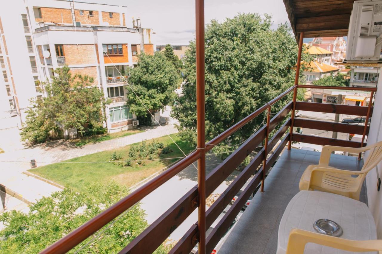 Hotel Hronos à Nessebar Extérieur photo